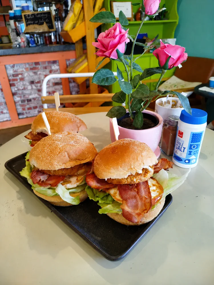 Fresh cafe food at Fat Cat Street Coffee